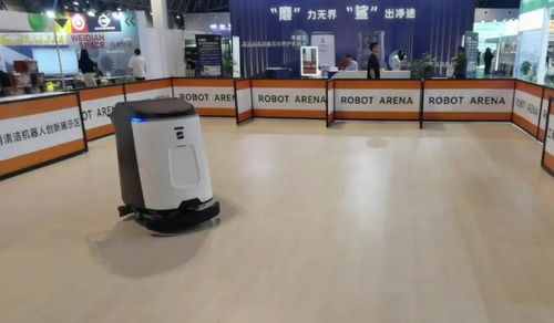 长宁企业深兰科技最新研发的两款AI清洁机器人,在国际博览会上首度亮相